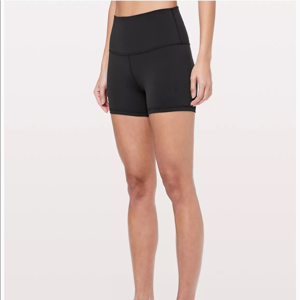NWT: Lululemon Align 4” short, size 6, Black